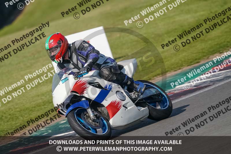 donington no limits trackday;donington park photographs;donington trackday photographs;no limits trackdays;peter wileman photography;trackday digital images;trackday photos